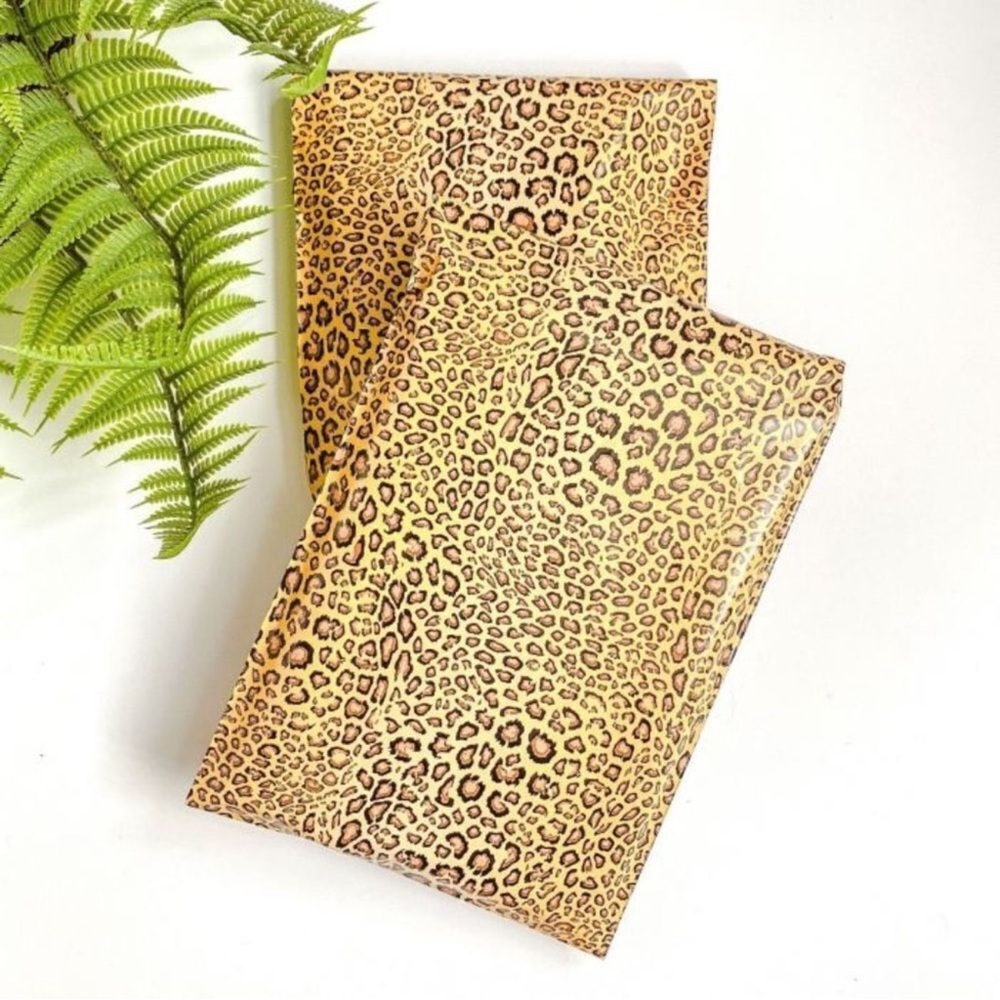25 Cheetah Print Poly Mailers